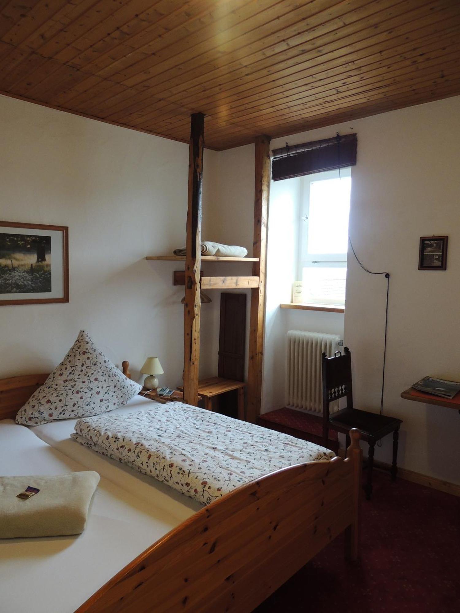 Gasthaus Zur Burgschaenke Aremberg Exteriör bild