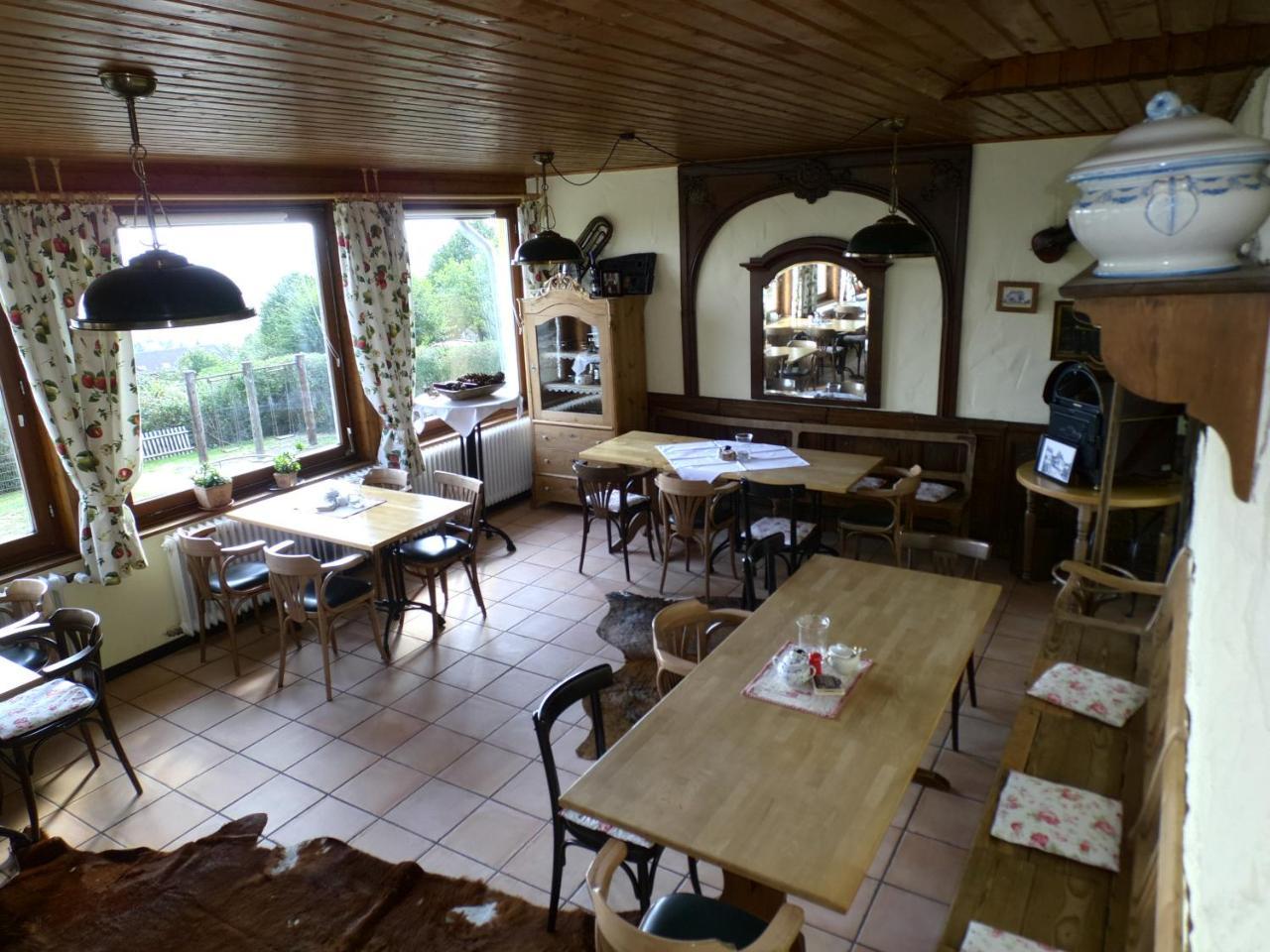 Gasthaus Zur Burgschaenke Aremberg Exteriör bild