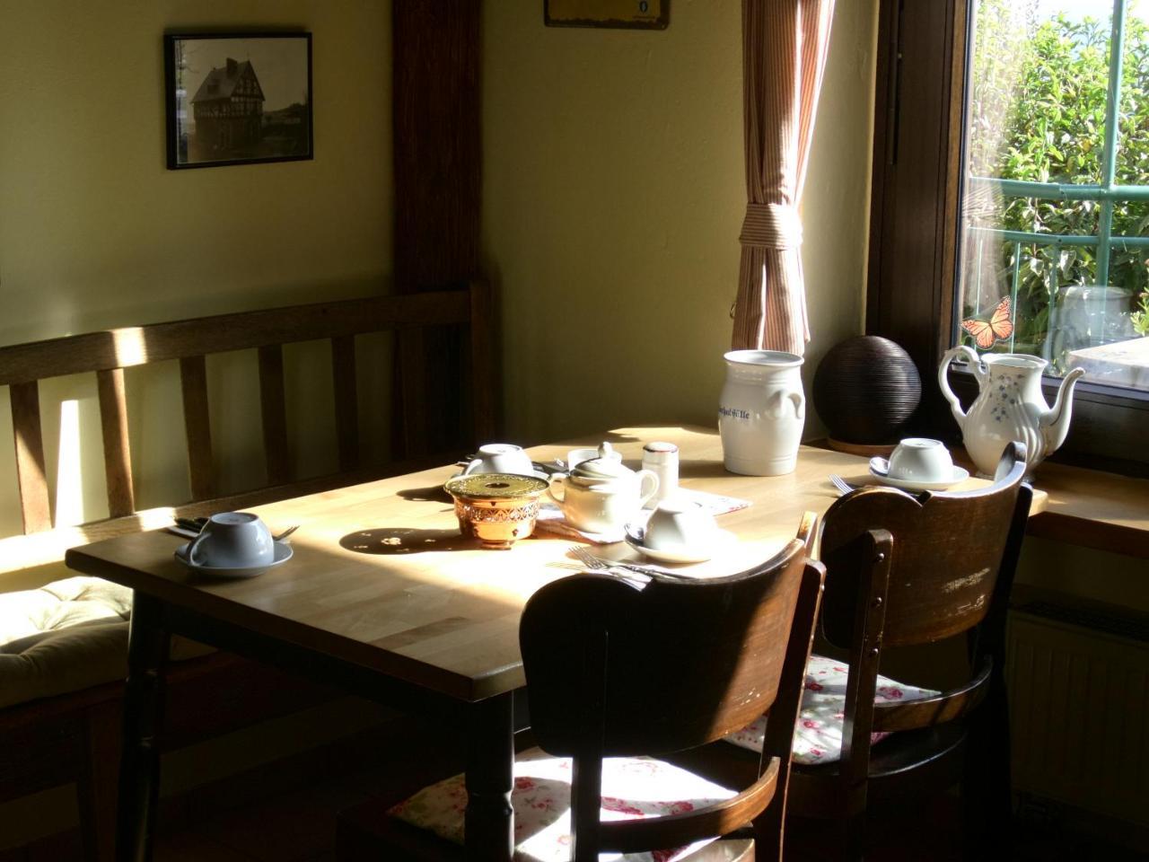 Gasthaus Zur Burgschaenke Aremberg Exteriör bild